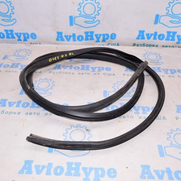 Уплотнитель дверного проема зад лев Subaru Outback 15-19 63572AL00A