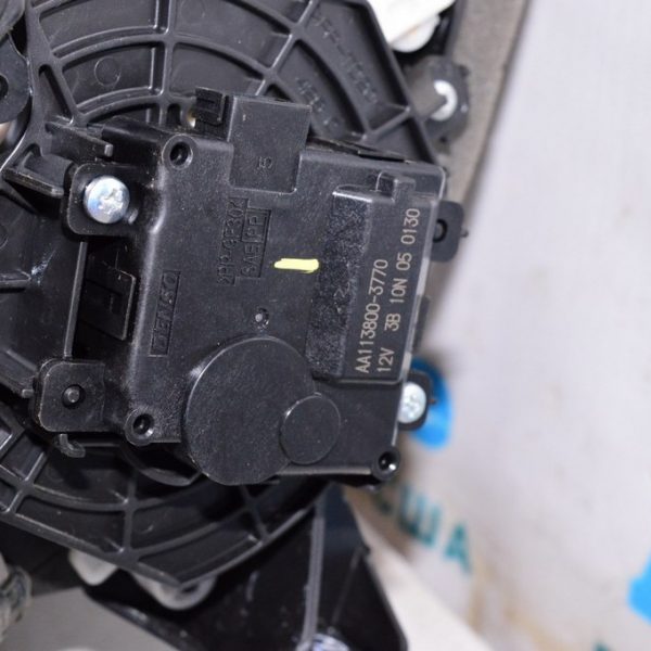 Актуатор моторчик привод печки (вентиляция) Subaru Outback 15-19 (02) 72131AL09A