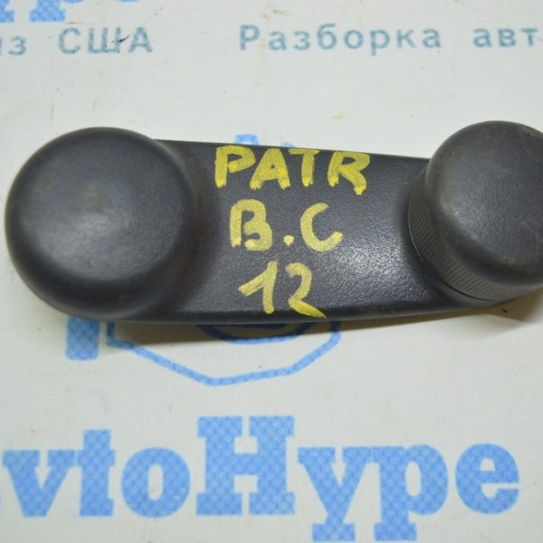 Ручка стеклоподъемника задняя правая Jeep Patriot 11-17 (01) Реал В.С. FW80XDV