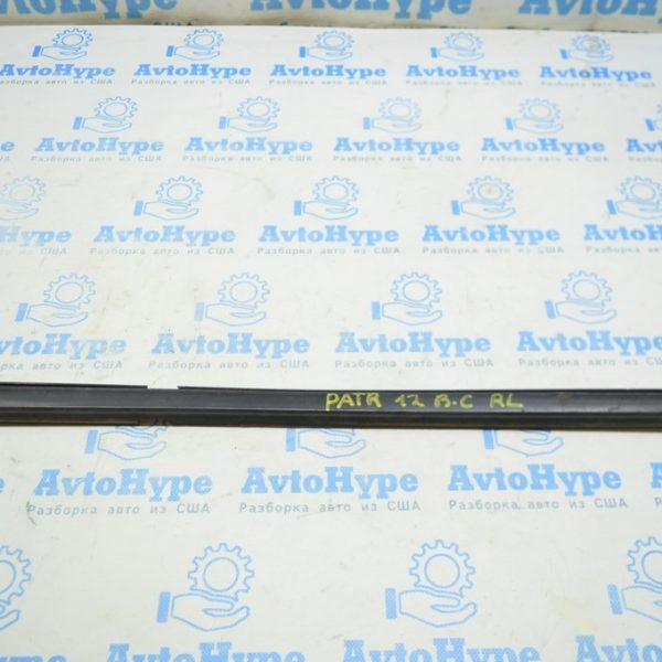 Молдинг дверь-стекло центральный задний левый Jeep Patriot 11-17 мат (01) Реал В.С. 5067753AE