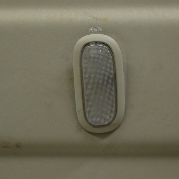 Плафон освещения центральный Jeep Patriot 11-17 серый, без люка (01) Реал В.С. 5JG55HDAAD