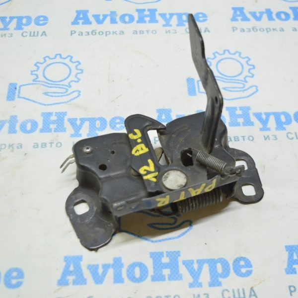 Замок капота Jeep Patriot 11-17 с датчиком (01) Реал В.С. дефект 68261145AA