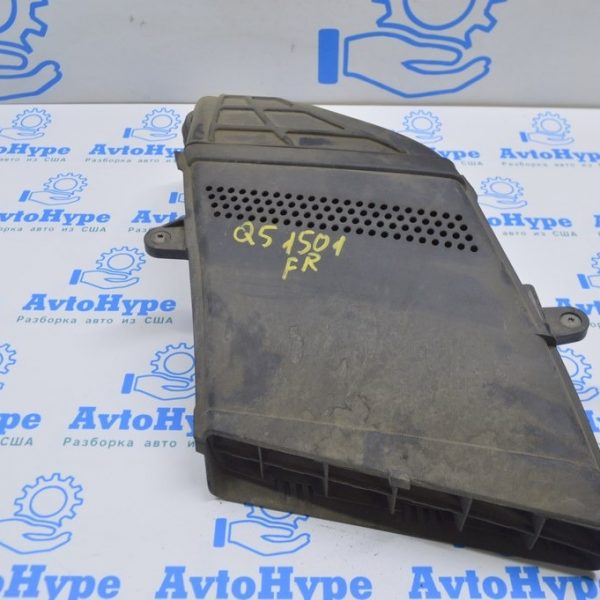 Воздуховод от воздухоприемника Audi Q5 8R 11-17 3.0 tfsi, 2.0T. hybrid на фильтр 8R0129739A