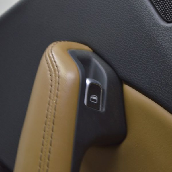 Управление стеклоподъемником задним правым Audi Q5 8R 09-17 хром 8K0959855BV10