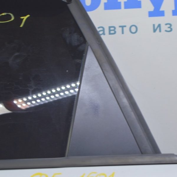 Накладка двери боковая треугольник задняя левая Audi Q5 8R 09-17 8R0-853-273-H-5FQ