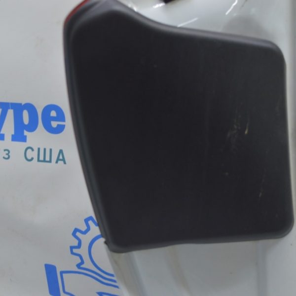 Заглушка фонаря правая Audi Q5 8R 09-17 8r0945426a