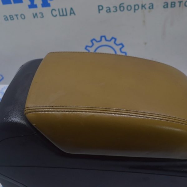 Подлокотник Audi Q5 8R 09-17 кожа коричневый 8R0-864-207-F-QU8