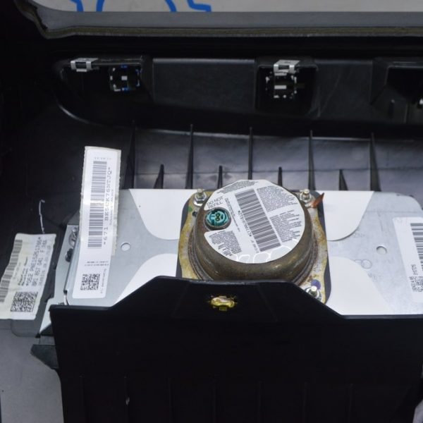 Подушка безопасности airbag пассажирская в торпеде Audi Q5 8R 09-17 8R0-880-204-B