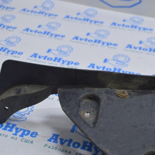 Брызговик передний левый Audi Q5 8R 09-17 8R0-853-887-B