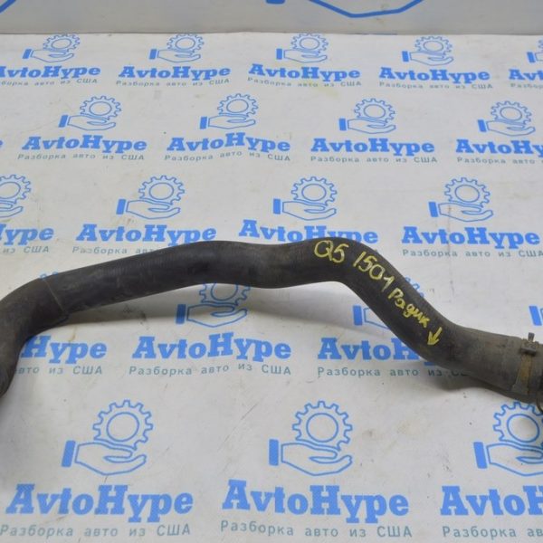 Патрубок охлаждения нижний Audi Q5 8R 09-17 2.0T, hybrid (01) 8R0121049AB