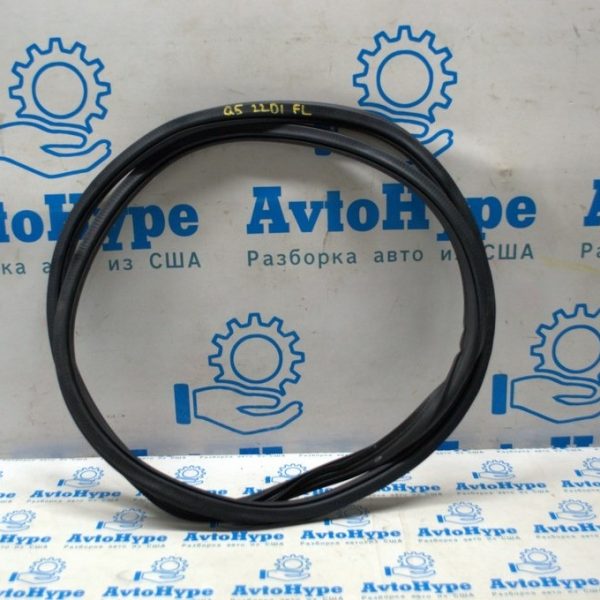 Уплотнитель дверного проема перед лев Audi Q5 80A 18-24 80A831721C