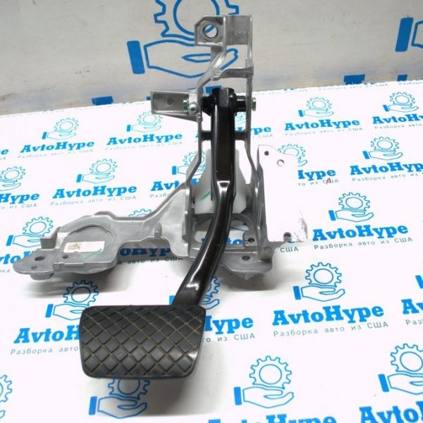 Педаль тормоза Audi Q5 80A 18-24 с кронштейном 8W1723140B