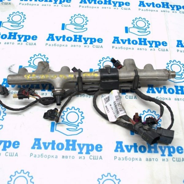 Топливная рейка Audi Q5 80A 21-24 MHEV с датчиком 06Q133317B