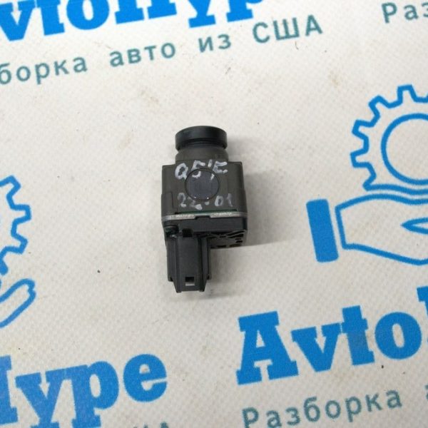 Камера переднего вида 360 Audi Q5 80A 18-24 в решетке радиатора (01) 5Q0980546A