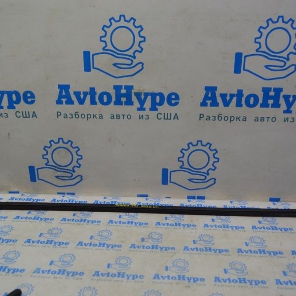 Уплотнитель капота задний Audi Q5 80A 18-24 80A823723