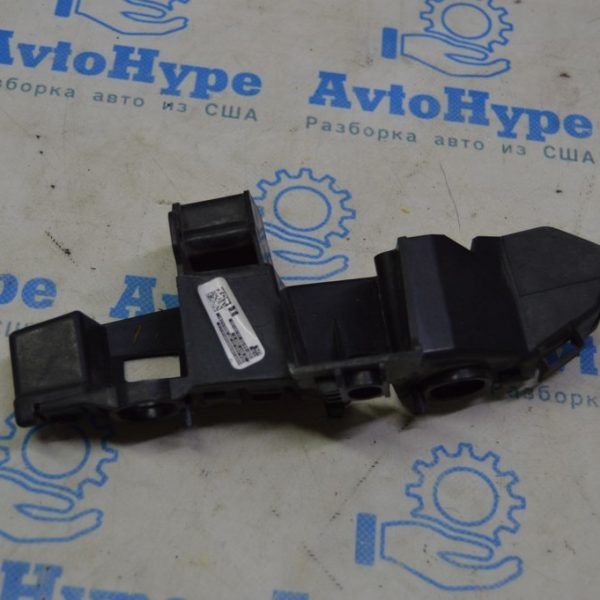 Крепление переднего бампера бампер-крыло левое Audi Q5 80A 18-24 80A807283A