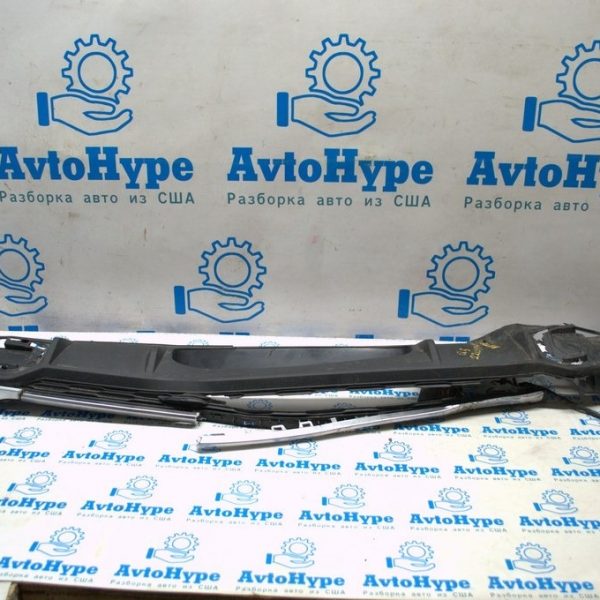 Губа заднего бампера Audi Q5 80A 21-24 черн под фаркоп, S-Line (01) только половина правой ч 80A807434G 9B9