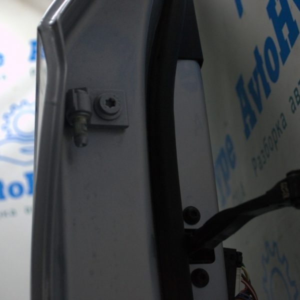 Петля двери верхняя перед прав Audi Q5 80A 22-24 2 части 80A831404A