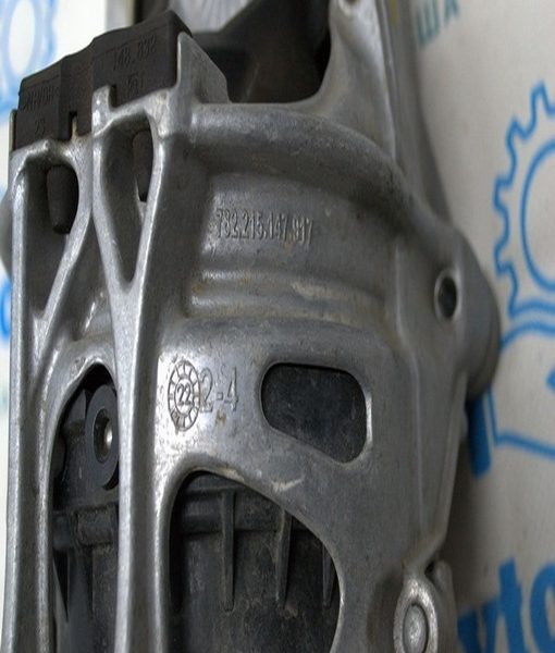 Подушка двигателя правая Audi Q5 80A 21-24 MHEV, PHEV 4M0199372FP