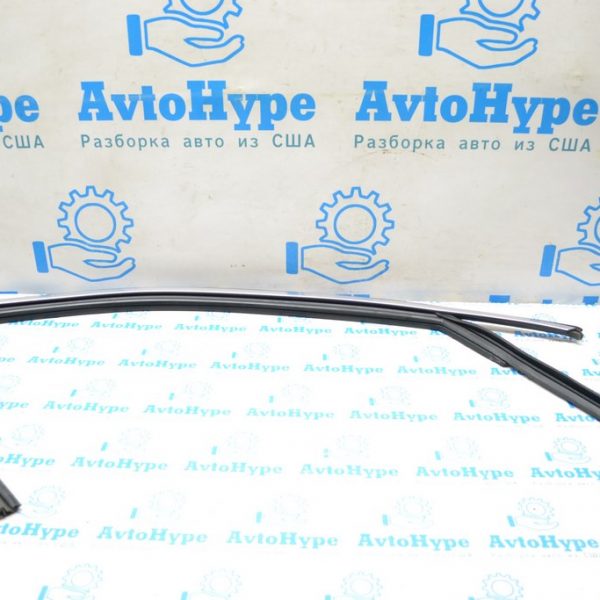 Молдинг двери верхний перед прав Audi Q5 80A 18-24 80A837644G