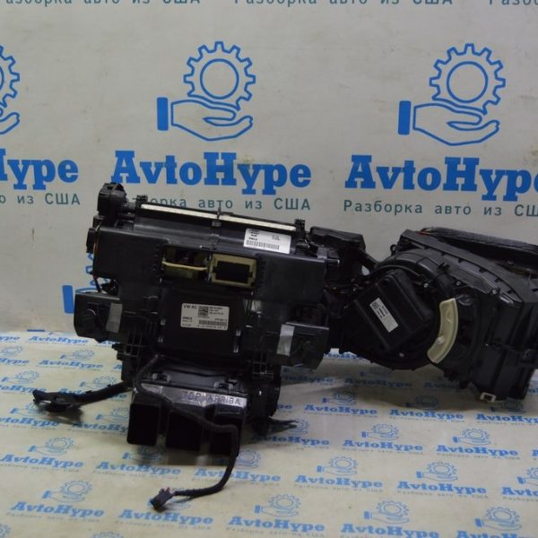 Мотор вентилятор печки Audi Q5 80A 18-24 4M1820021