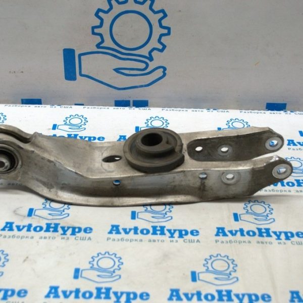 Рычаг нижний под пружину зад лев Audi Q5 80A 18-24 (01) 80A505311B