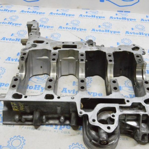 Полуподдон двигателя Audi RS7 14-15 4.0 tfsi CRDB (01) трещины 079103032EA