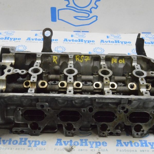 Головка блока цилиндров ГБЦ правая Audi RS7 14-15 4.0 tfsi CRDB (01) голая 079103064DC