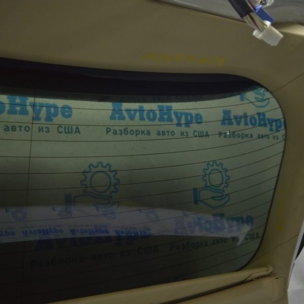 Обшивка двери багажника левая Lexus RX350 RX450h 10-15 беж 64792-0E020