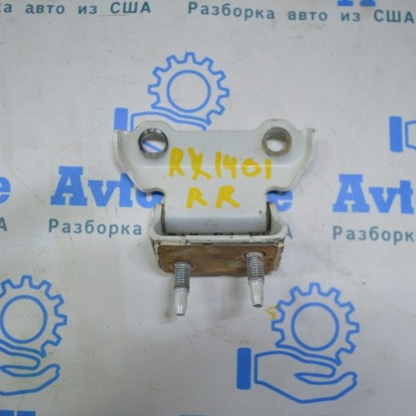 Петля двери багажника правая Lexus RX350 RX450h 10-15 68810-0E020