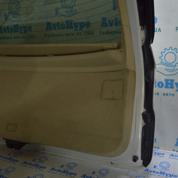 Накладка обшивки багажника Lexus RX350 RX450h 10-15 беж 64904-0E010-C0