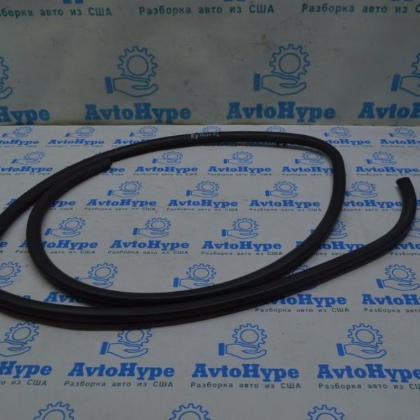 Уплотнитель дверного проема перед лев Lexus RX350 RX450h 10-15 62312-0E020