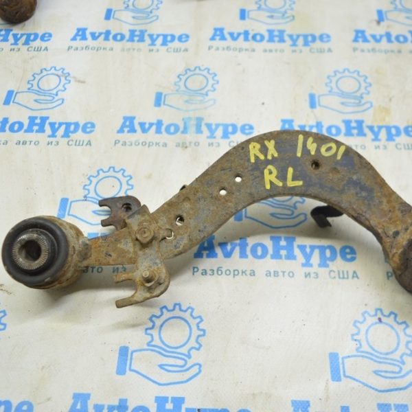 Рычаг поперечный верхний задний левый Lexus RX350 RX450H 10-15 ржавый (01) 48770-48010
