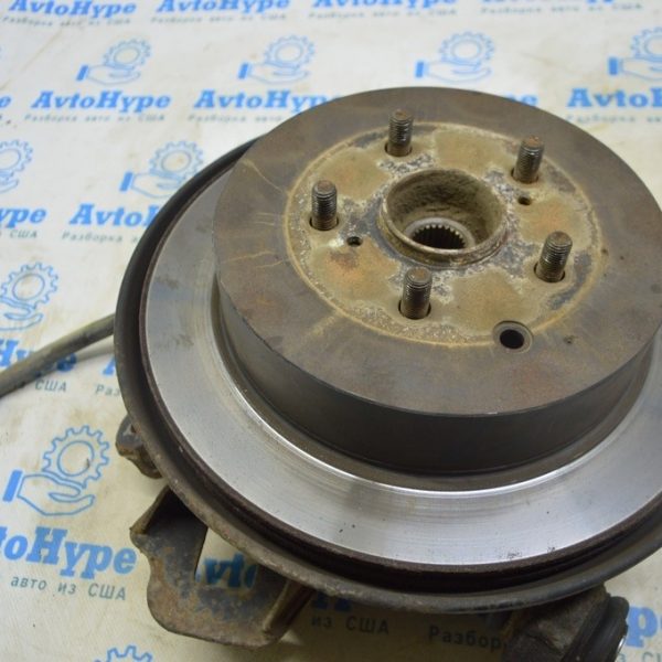 Ступица зад лев Lexus RX350 RX450h 10-15 AWD 42410-0E030