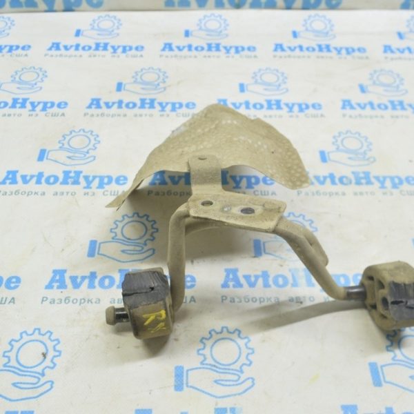 Кронштейн центральной трубы Lexus RX350 10-15 17572-31090