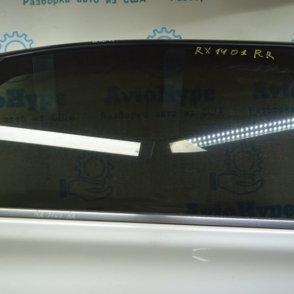 Стекло двери зад прав Lexus RX350 RX450h 10-15 (01) 68103-48100