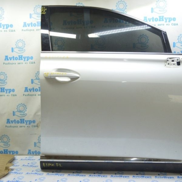 Дверь голая передняя правая Lexus RX350 RX450h 10-15 белый перламутр,в цвет 077 (01) 67001-0E070