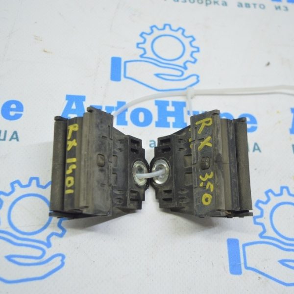 Крепление радиатора кондиционера конденсер верхняя правая Lexus RX350 10-15 88688-0E080