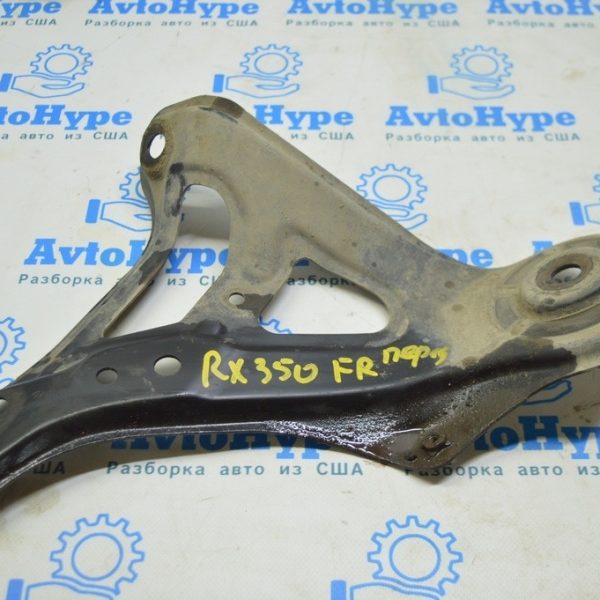 Лопух переднего подрамника передний правый Lexus RX350 RX450h 10-15 51035-0E011