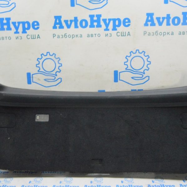 Обшивка двери багажника нижняя Lexus RX350 RX450h 10-15 черн (03) царапины 64780-0E020-A0