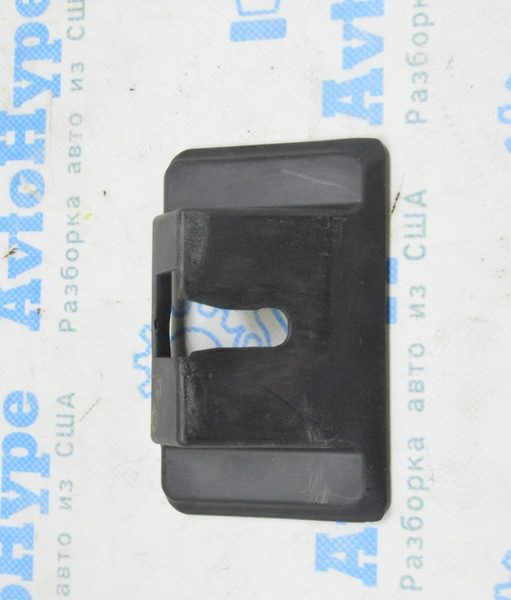 Накладка замка двери багажника Lexus RX350 RX450h 10-15 (03) потерт 6932148030