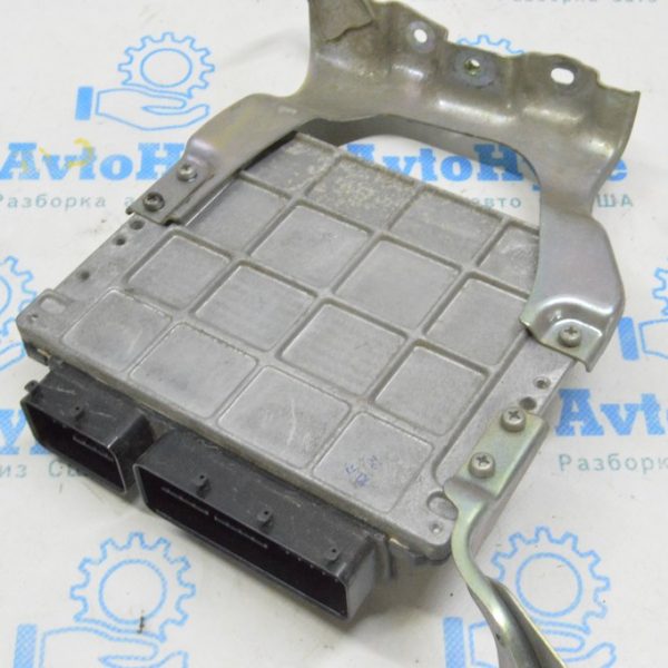 Кронштейн блока ECU компьютер двигателя Lexus RX350 10-15 большой 8966848090