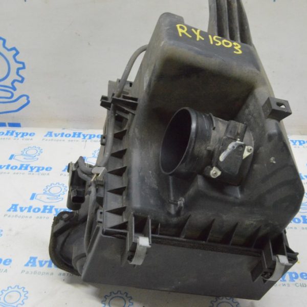 Корпус воздушного фильтра Lexus RX350 10-15 17711-0P021