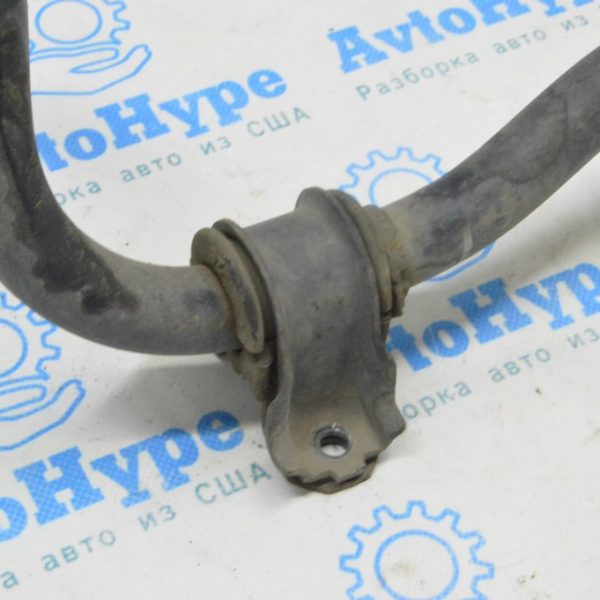 Скоба крепления переднего стабилизатора левая Lexus RX350 RX450h 10-15 верх 48824-0E020