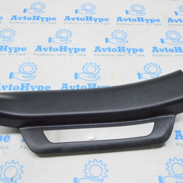 Накладка порога зад лев Lexus RX350 RX450h 10-15 черн 67940-0E020-C0