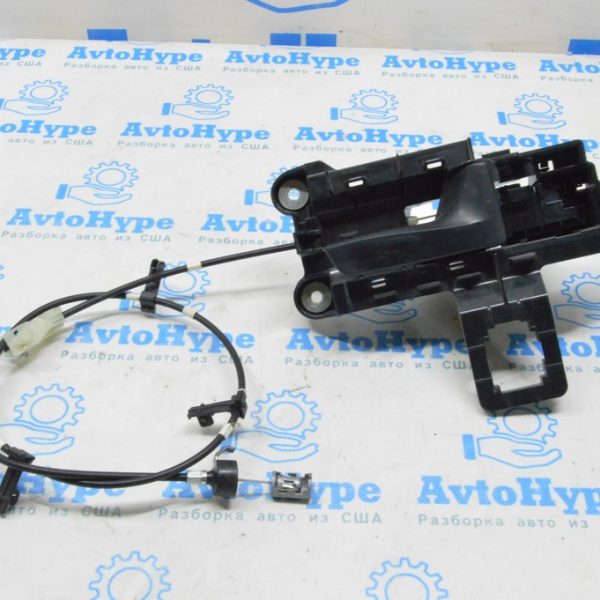 Рычаг откидывания задних сидений правый Lexus RX350 RX450h 10-15 черный 7205348010c0