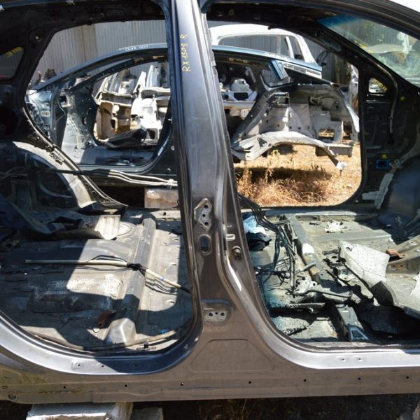 Стойка кузова центральная правая Lexus RX350 RX450h 10-15 (03) графит 61311-0E040