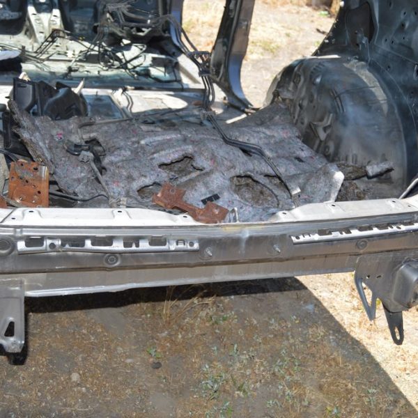 Скоба замка двери багажника Lexus RX350 RX450h 10-15 69430-0E040