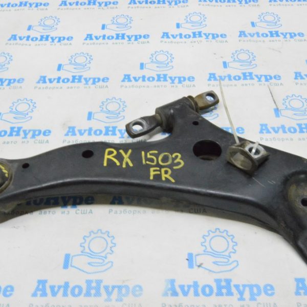 Рычаг нижний передний правый Lexus RX350 RX450h 10-15 (03) потрескан СБ 48068-0E050
