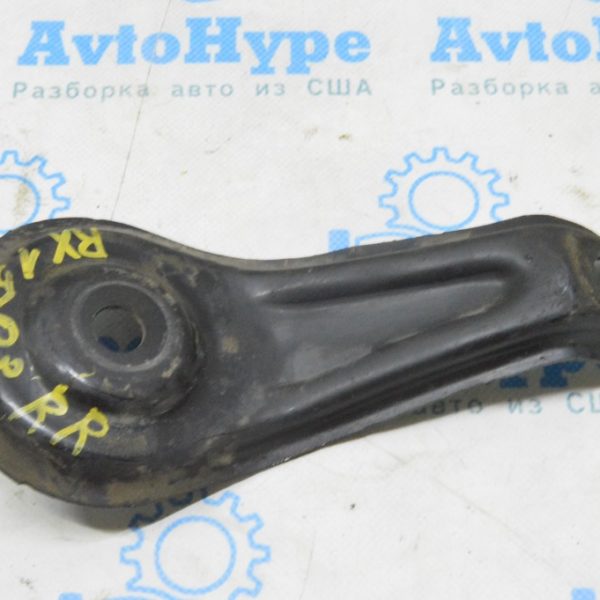 Лопух заднего подрамника передний правый Lexus RX350 RX450h 10-15 52273-0E010